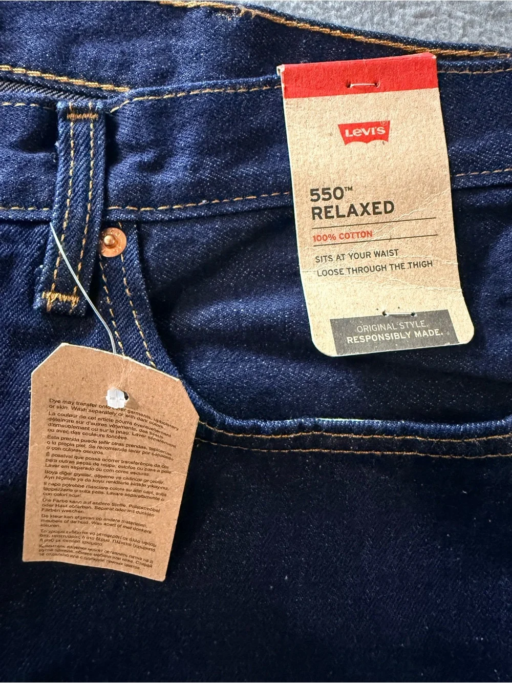 Levi’s - Men's 550 Relaxed Dark Blue Jeans - Classic Straight Fit